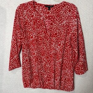 41 Hawthorn Red and White Top Size M